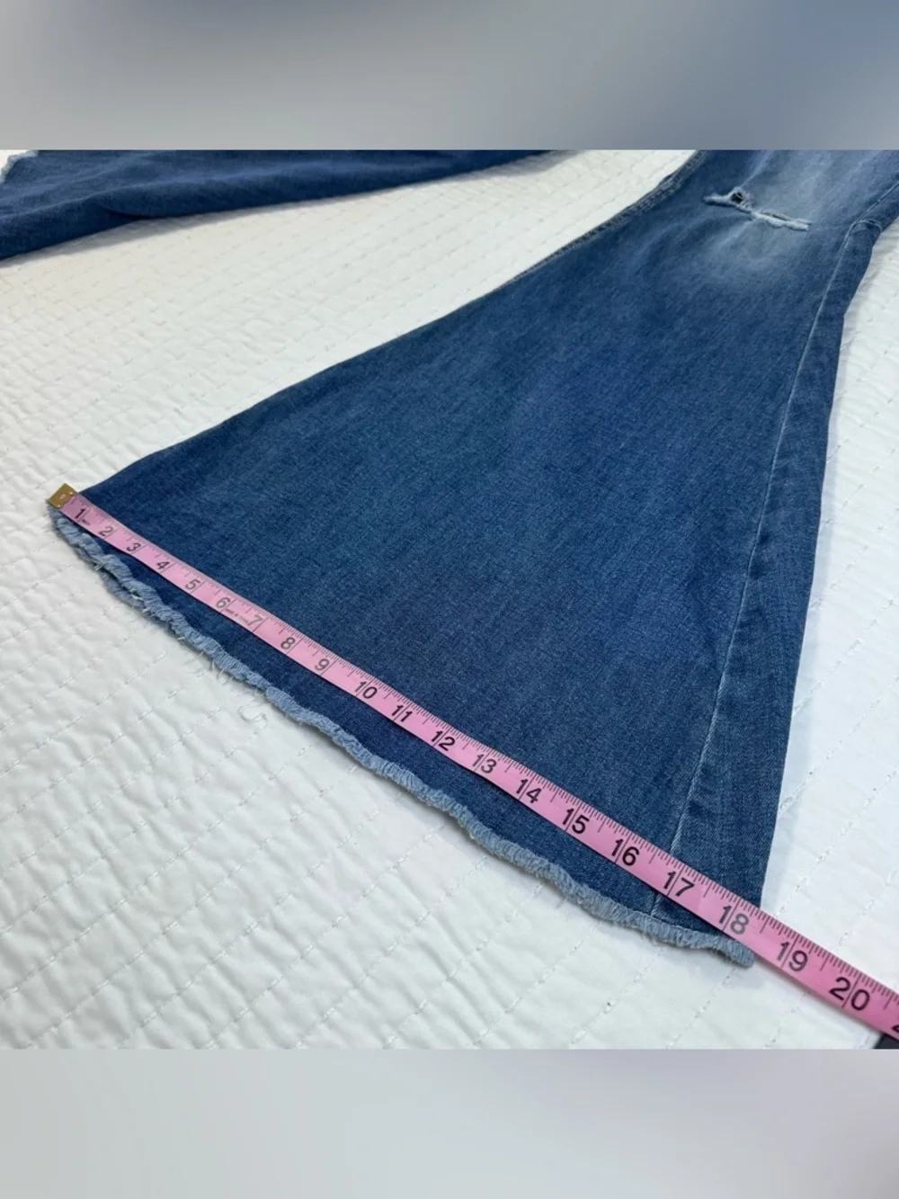Shyanne Medium Wash Blue Flare Ripped Style Jeans Stretchy Comfortable W28X36L - Picture 6 of 16